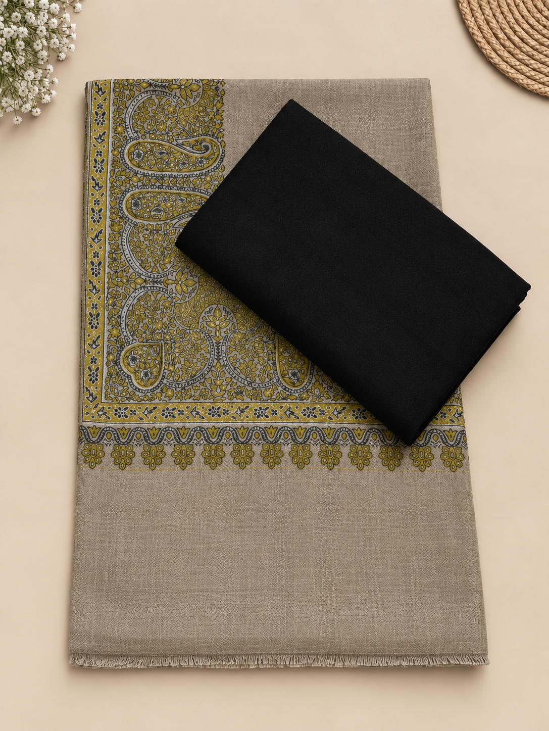 Black 3-Piece Plain Pashmina Suit with Skin Kani Border Shawl (Mehandi Green Border)